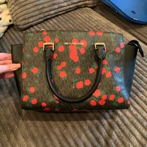 Michael Kors Selma Rose Convertible Shoulder Bag